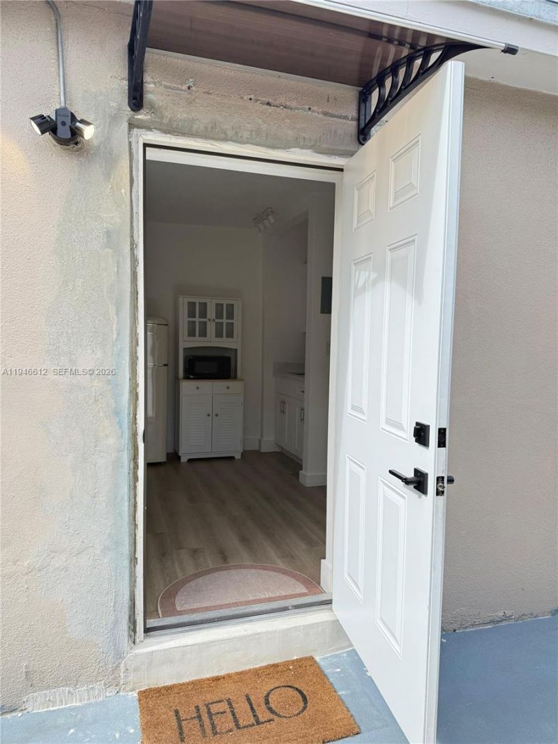 481 E 31th St, Unit E, Hialeah, FL 33013 Photo