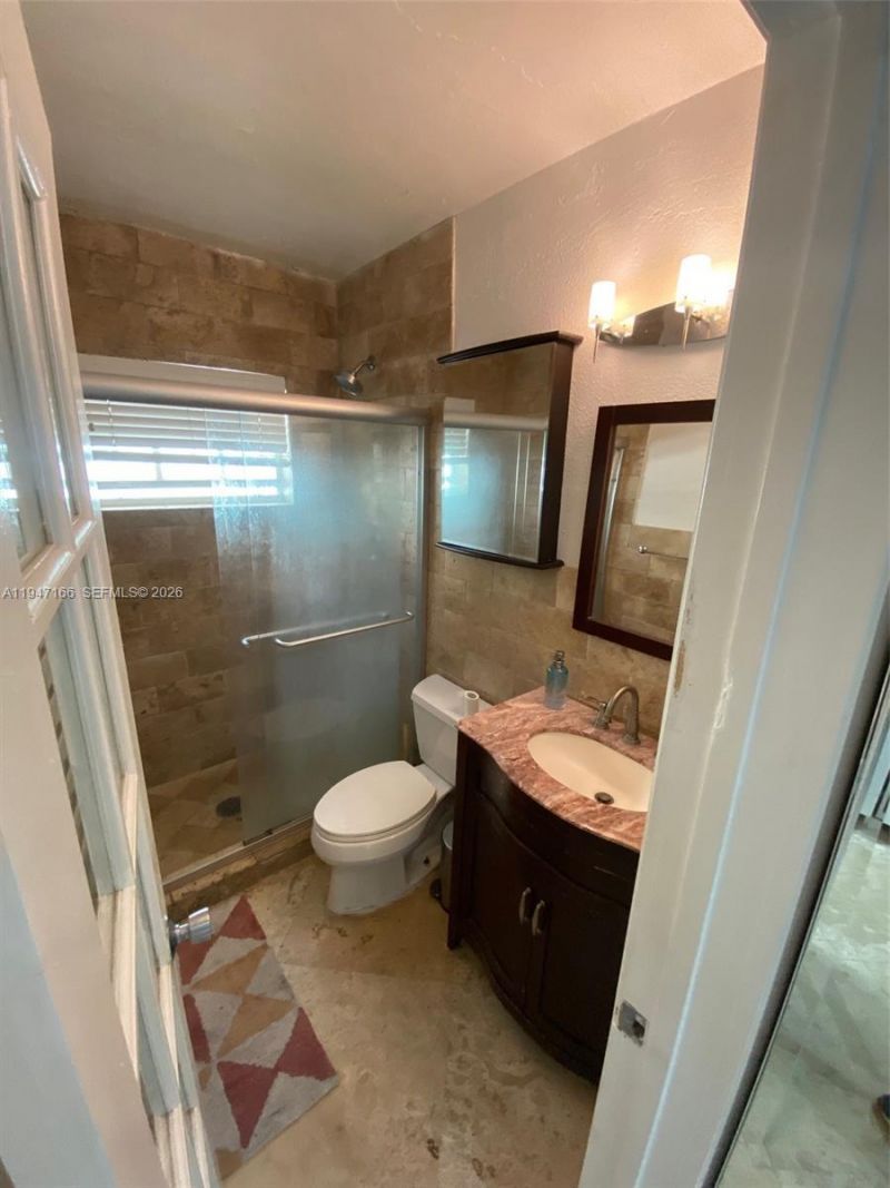 635 8th St, Unit 203, Miami Beach, FL 33139 Photo