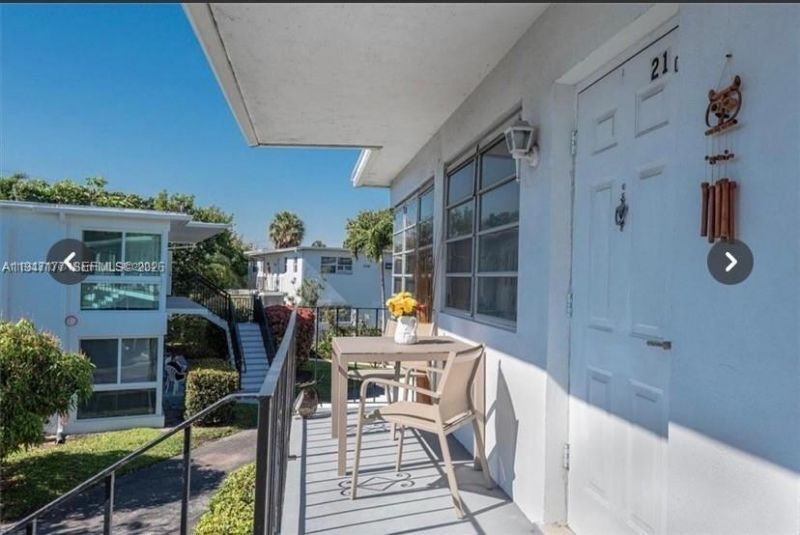 1125 SE 14th Pl, Unit 21C, Fort Lauderdale, FL 33316 Photo