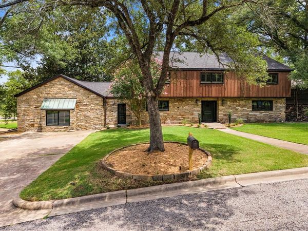 701 Fleming Drive, Mount Pleasant, TX 75455