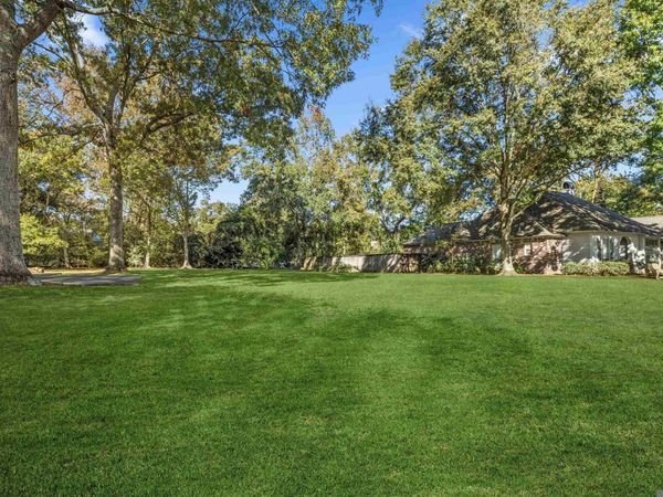 859 Maxine Dr, Baton Rouge, LA 70808