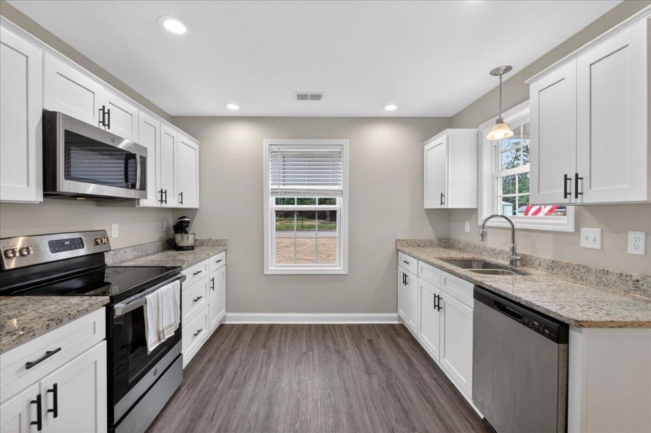 116 Elmwood Avenue Photo 8