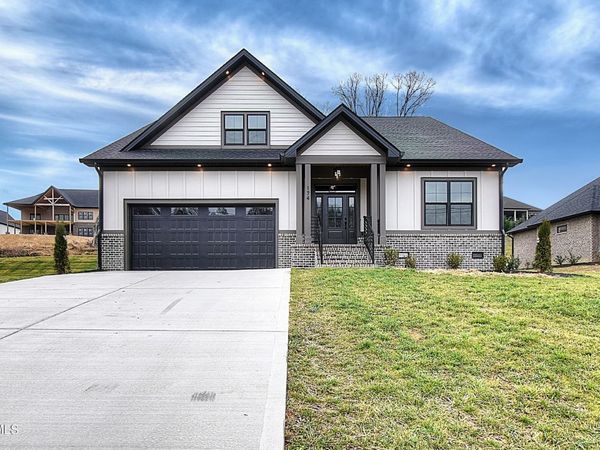 174 Boones Station Road, Johnson City, TN 37615