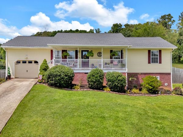 1109 Greenlee Drive, Jonesborough, TN 37659