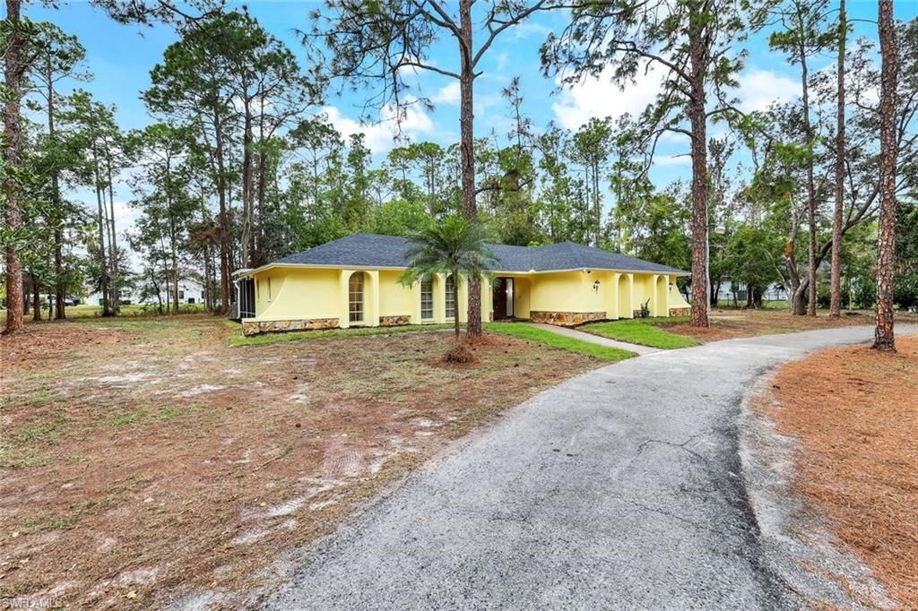 525 Weber Blvd N, Naples, FL 34120 Photo