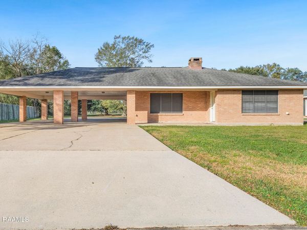 3 Governor Edwards Drive, Crowley, LA 70526