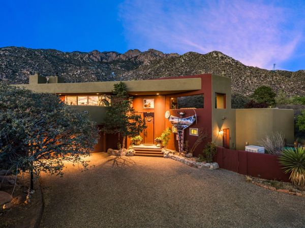 51 Rock Ridge Drive NE, Albuquerque, NM 87122