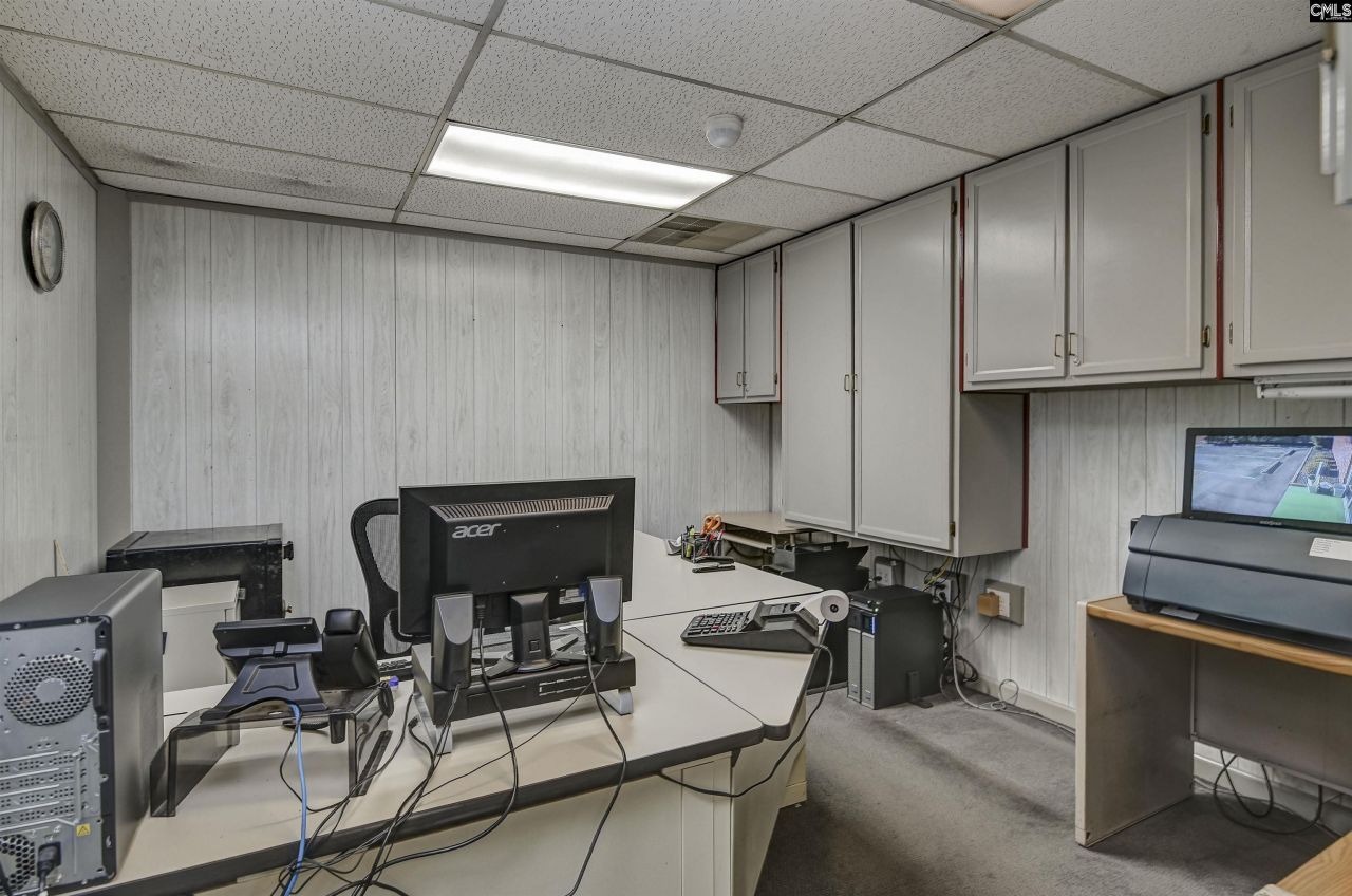 225 Summerland Avenue  Photo 28