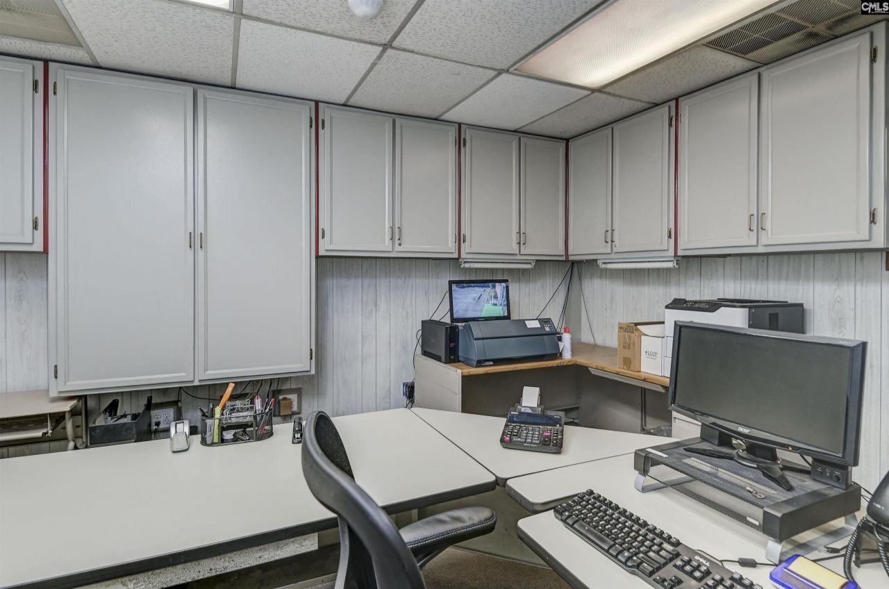 225 Summerland Avenue  Photo 30