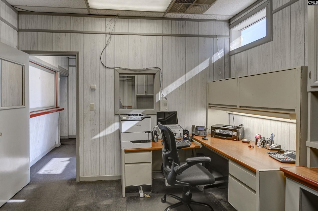 225 Summerland Avenue  Photo 36