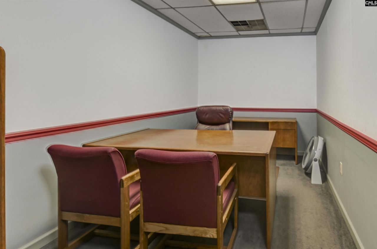 225 Summerland Avenue  Photo 38