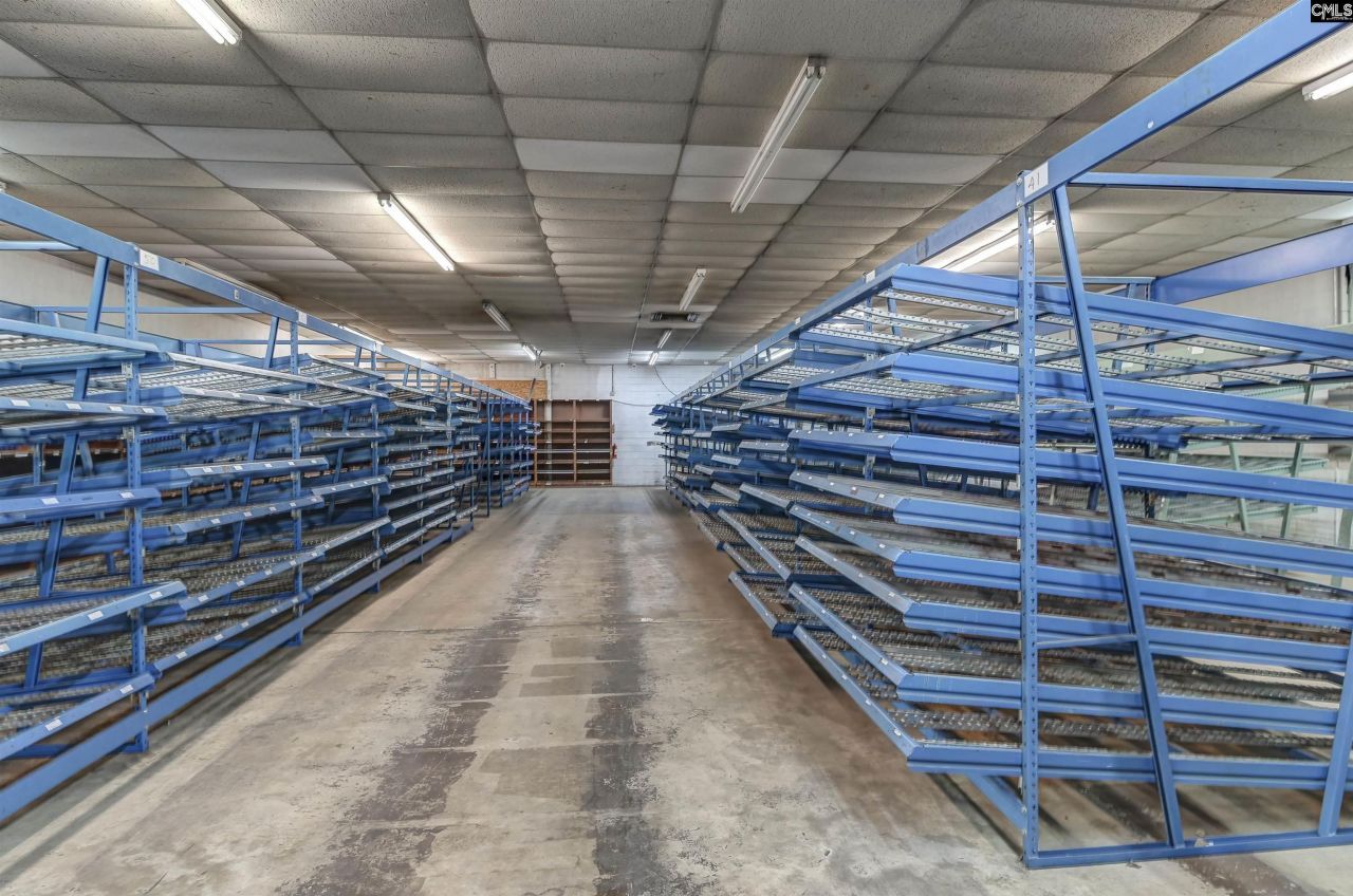 225 Summerland Avenue  Photo 41