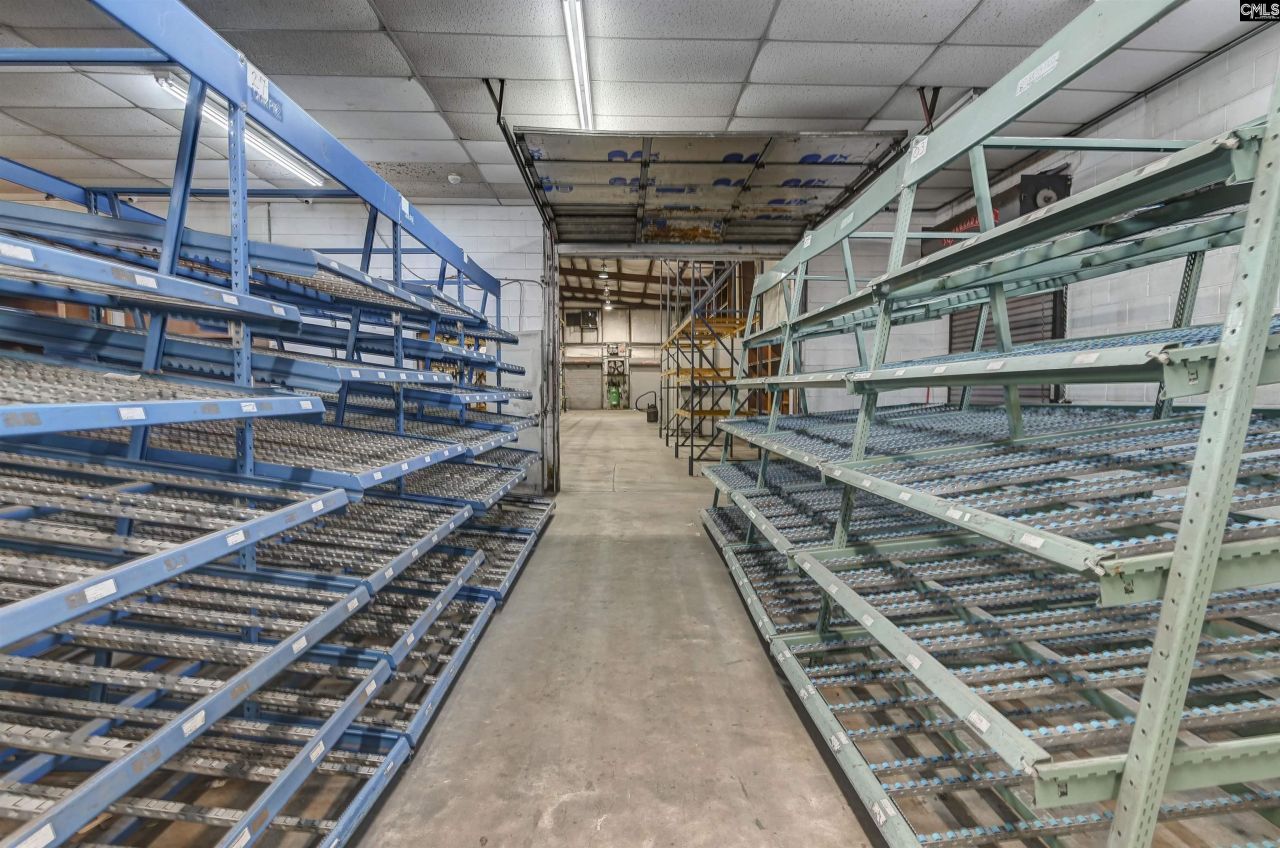 225 Summerland Avenue  Photo 45