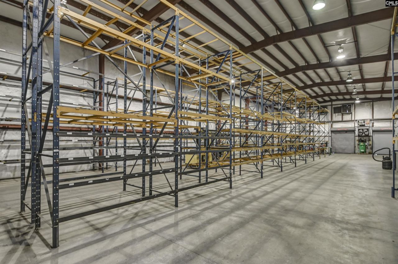 225 Summerland Avenue  Photo 46