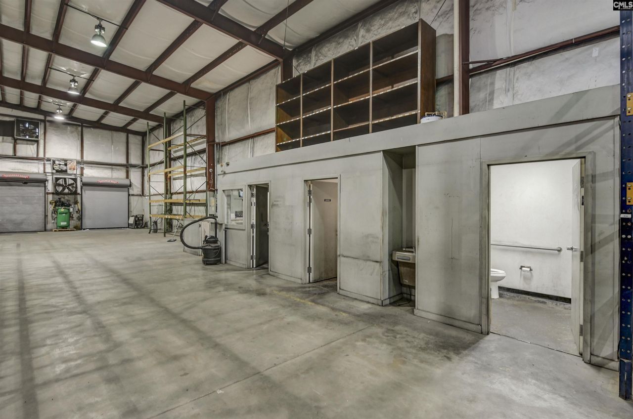 225 Summerland Avenue Photo 49