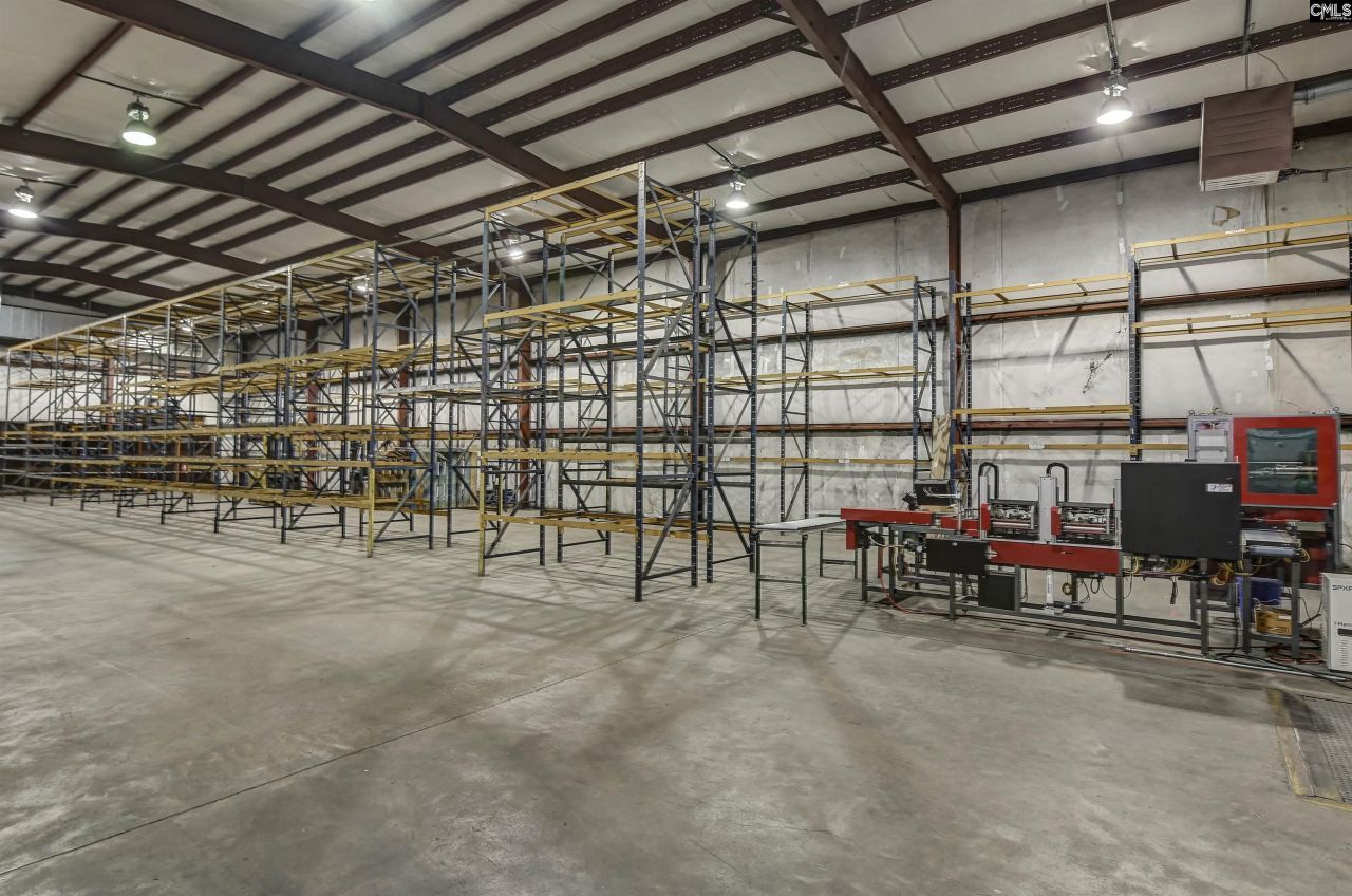 225 Summerland Avenue  Photo 55