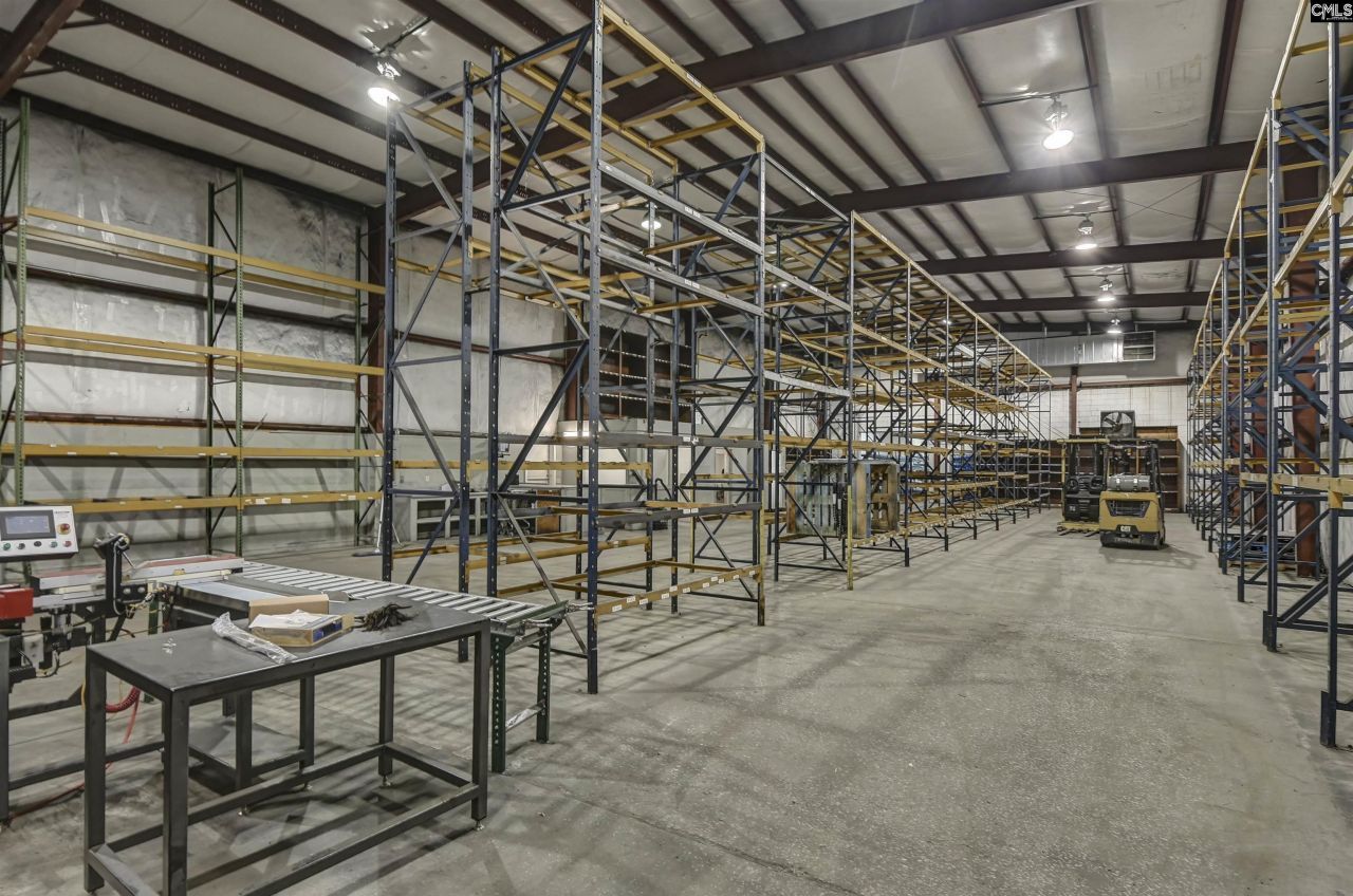 225 Summerland Avenue  Photo 57