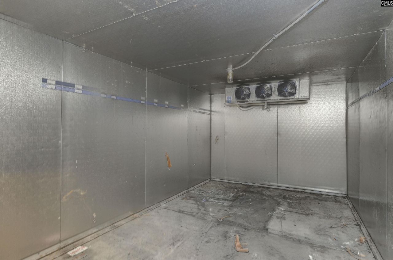 225 Summerland Avenue  Photo 62