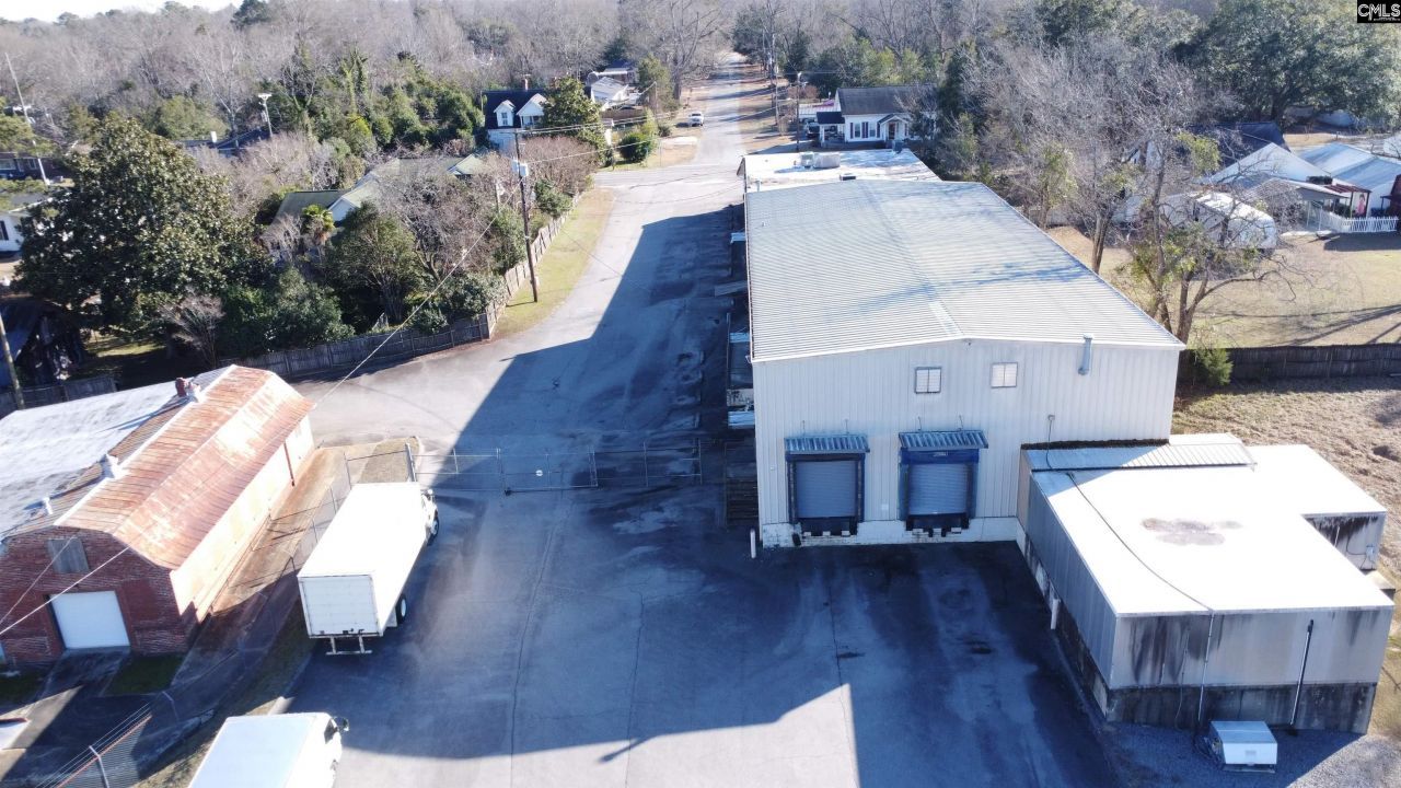 225 Summerland Avenue  Photo 68