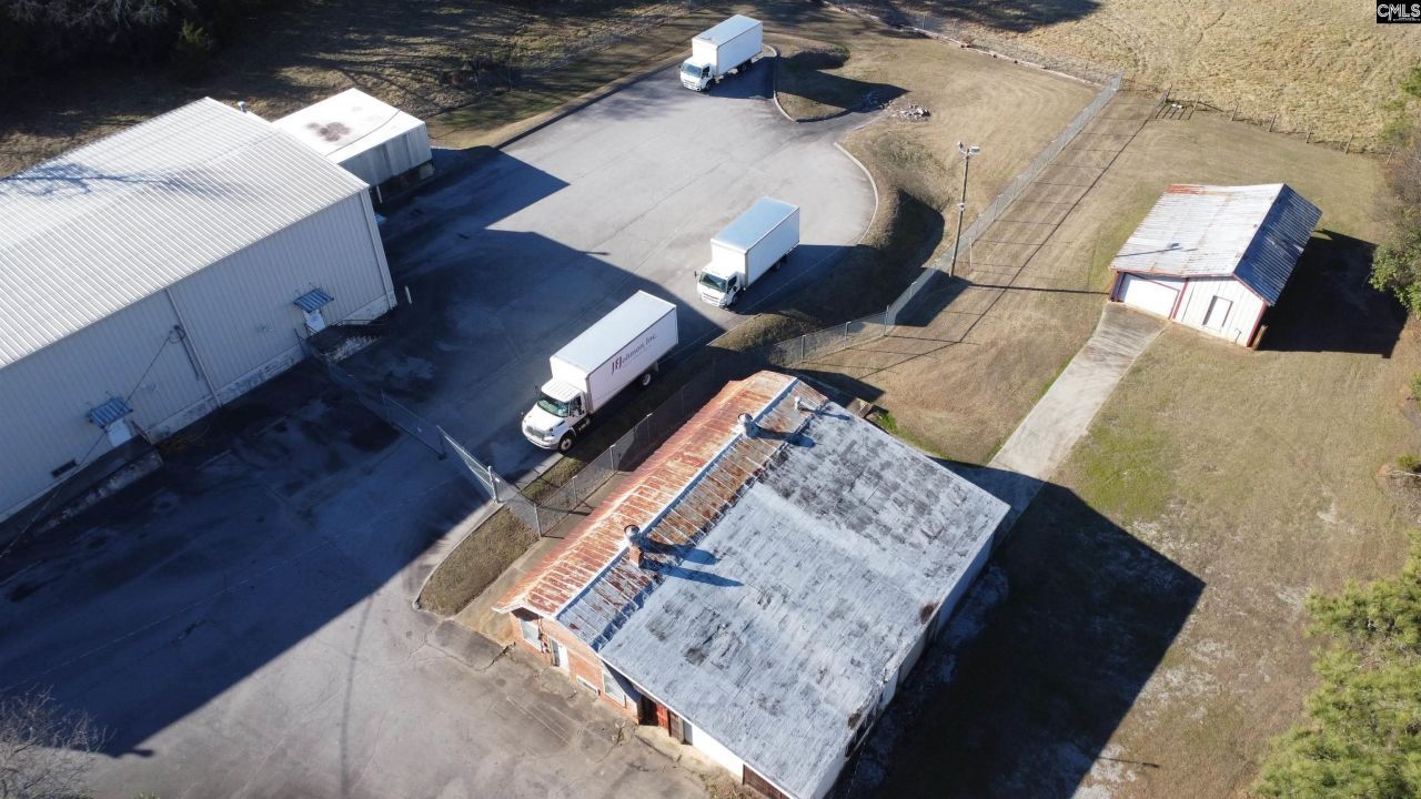 225 Summerland Avenue  Photo 73