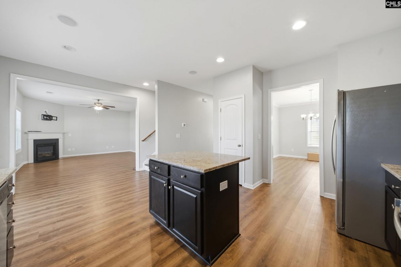 728 Oak Moss Drive  Photo 10