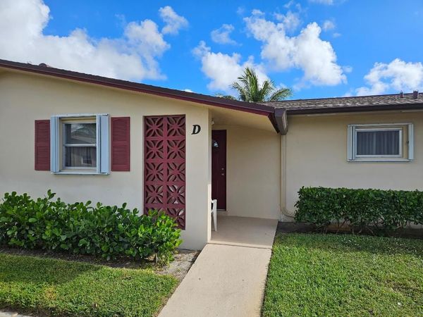 2950 Crosley Drive E, Unit D, West Palm Beach, FL 33415