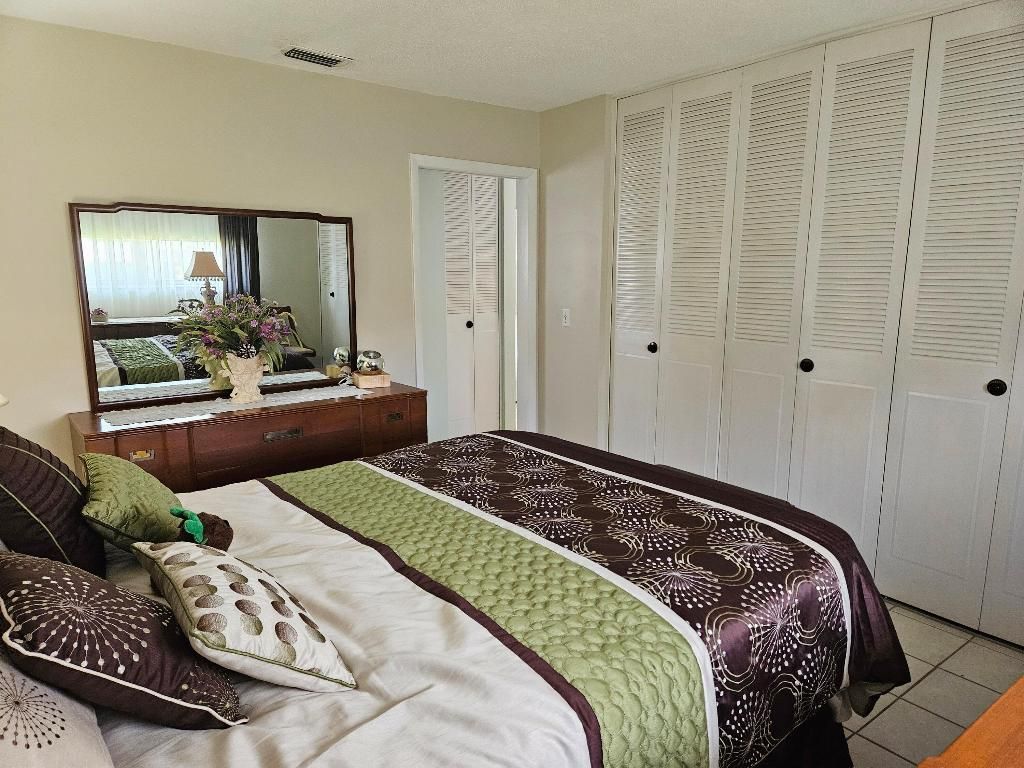 2950 Crosley Drive E, Unit D, West Palm Beach, FL 33415 Photo