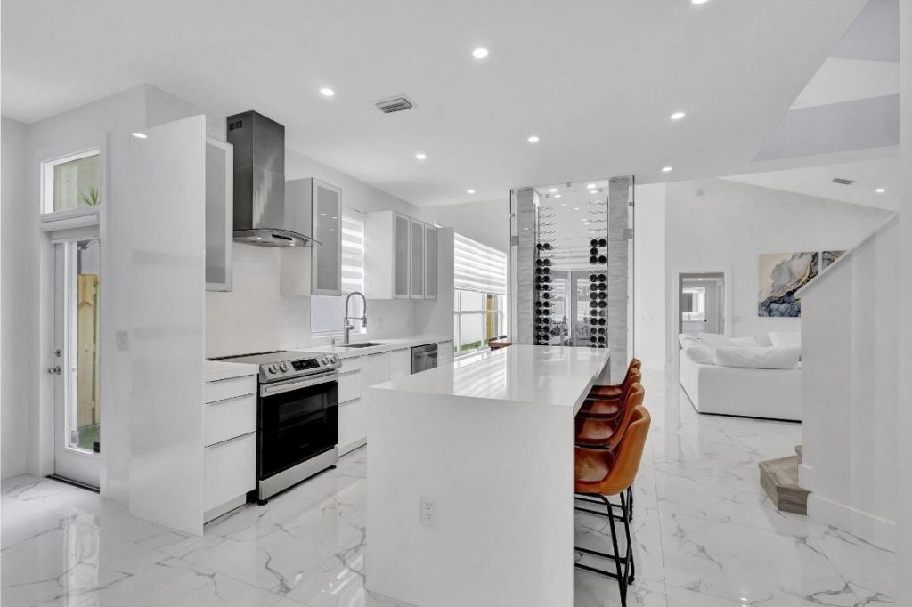 6631 NW 25th Avenue, Boca Raton, FL 33496 Photo