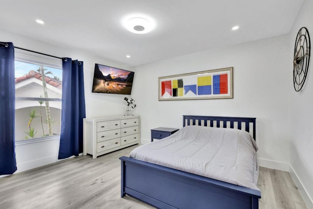 6631 NW 25th Avenue, Boca Raton, FL 33496 Photo