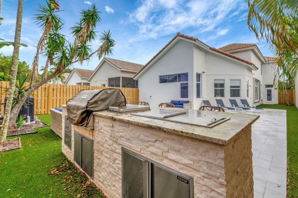 6631 NW 25th Avenue, Boca Raton, FL 33496 Photo