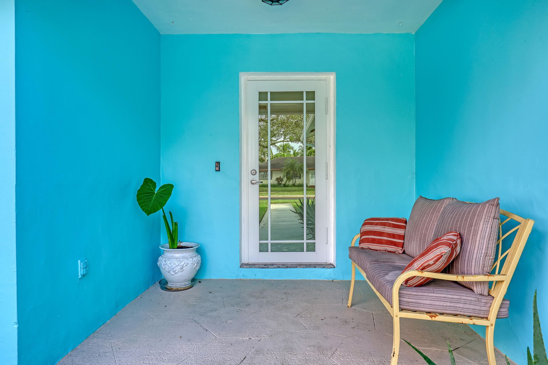 1890 SW 59th Avenue Sw, Plantation, FL 33317 Photo