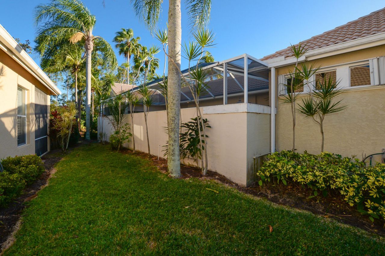 709 SW Saint Vincent Cove, Port Saint Lucie, FL 34986 Photo