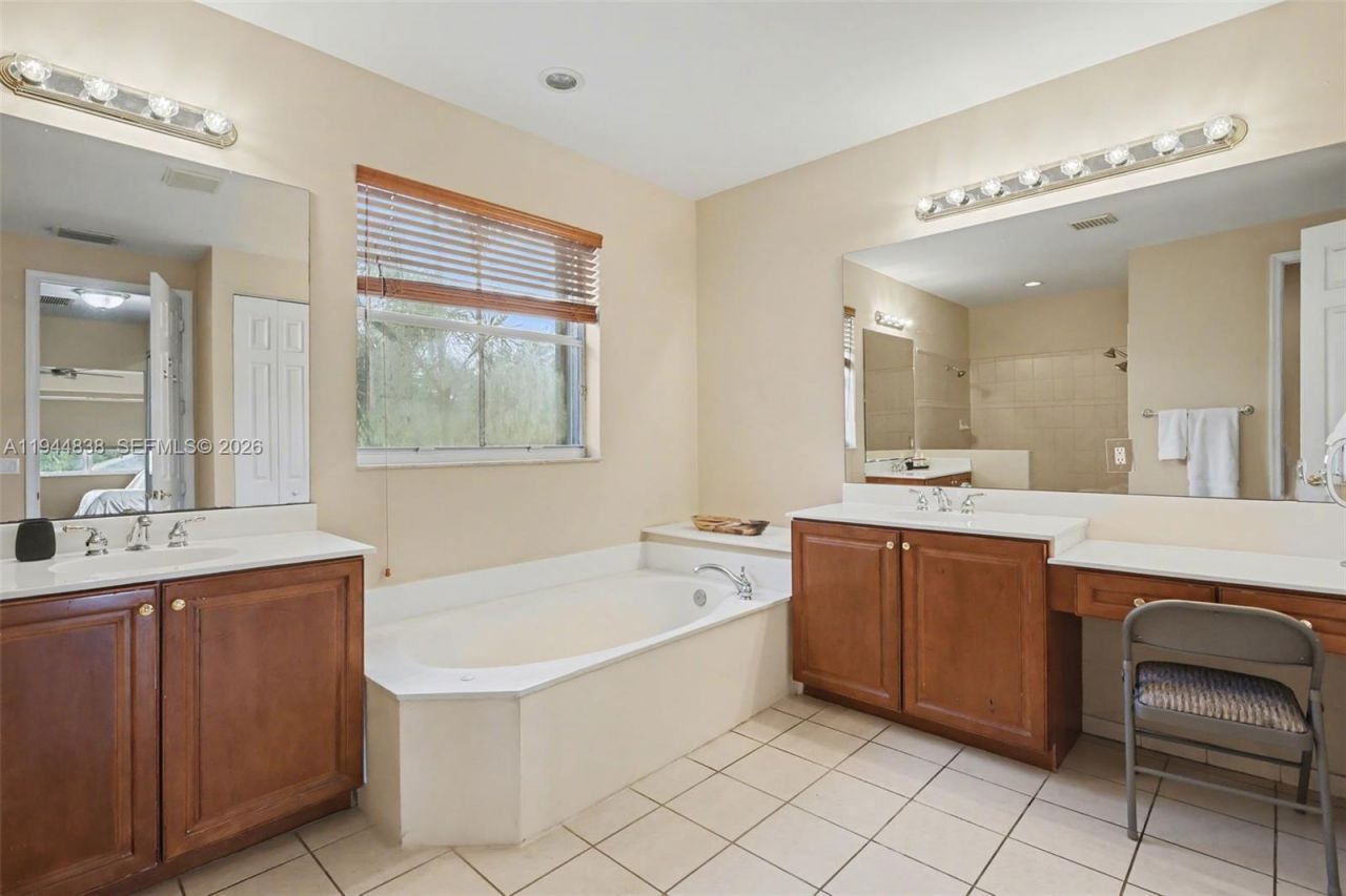 11606 Hibbs Grove Dr, Cooper City, FL 33330 Photo