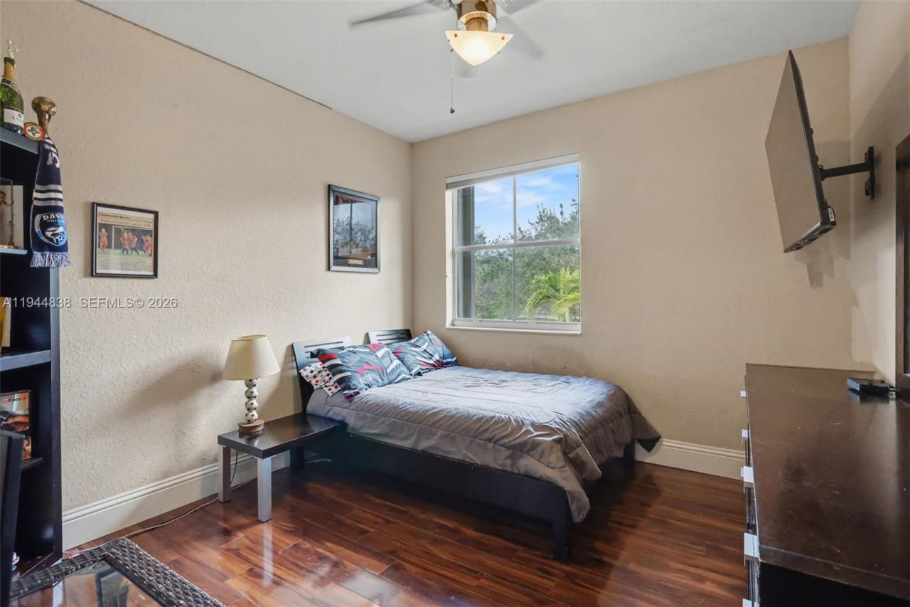 11606 Hibbs Grove Dr, Cooper City, FL 33330 Photo