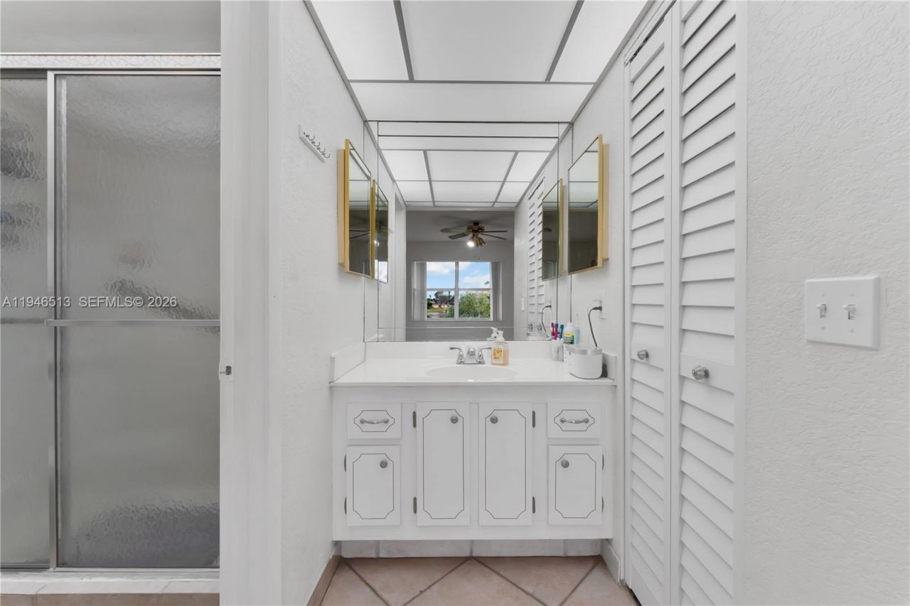 9721 Sunrise Lakes Blvd , Unit 201, Sunrise, FL 33322 Photo