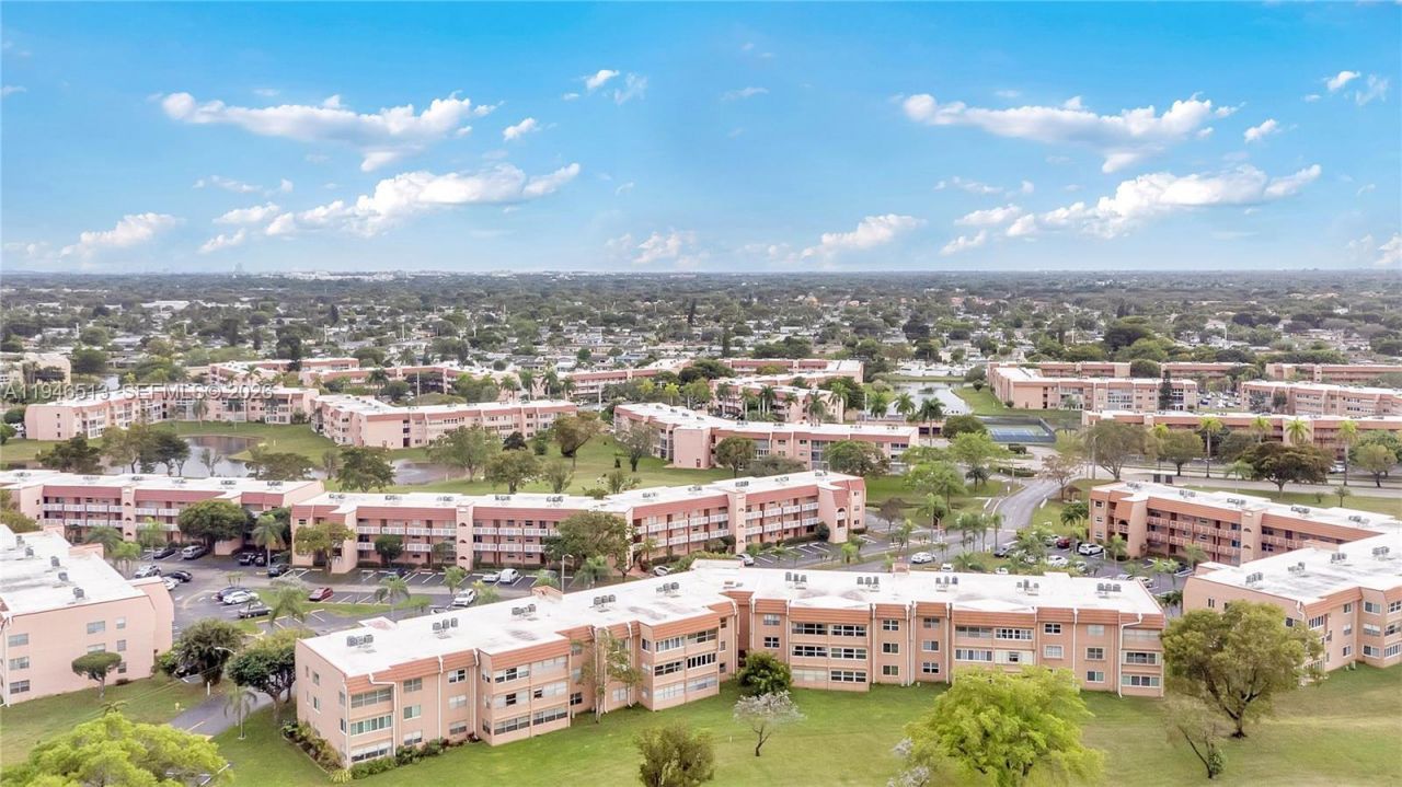 9721 Sunrise Lakes Blvd , Unit 201, Sunrise, FL 33322 Photo