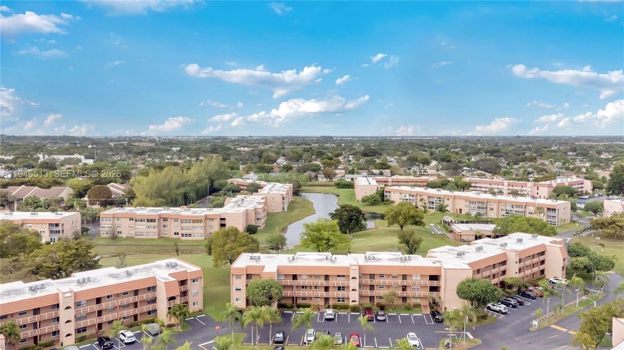 9721 Sunrise Lakes Blvd , Unit 201, Sunrise, FL 33322 Photo