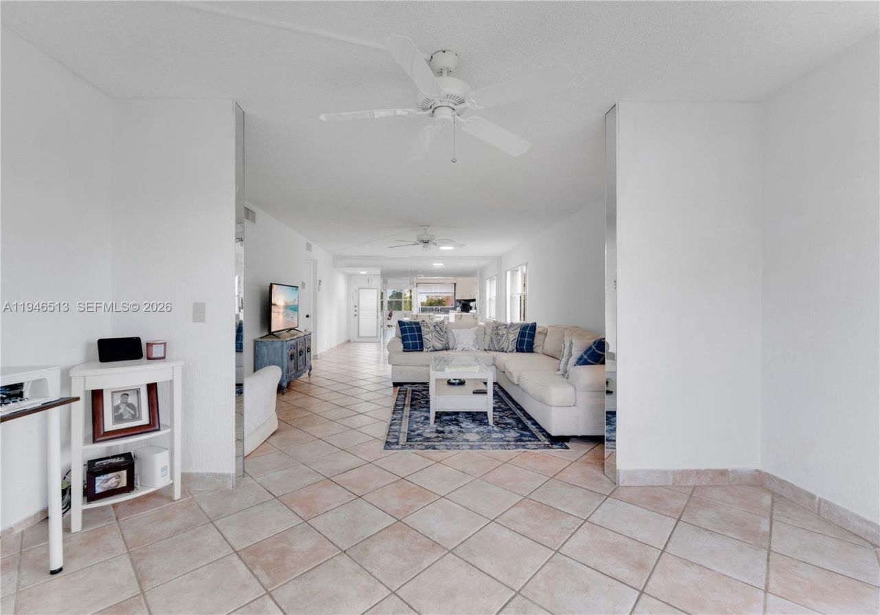 9721 Sunrise Lakes Blvd , Unit 201, Sunrise, FL 33322 Photo