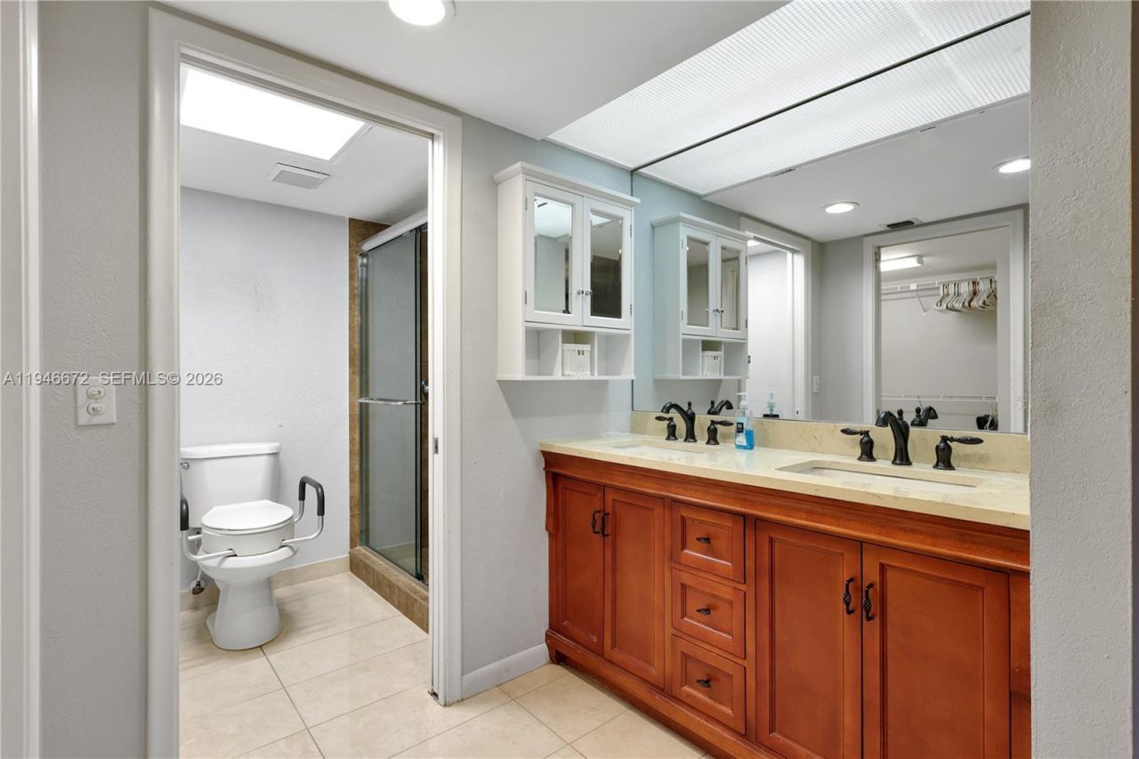 12850 SW 4th Ct, Unit 115I, Pembroke Pines, FL 33027 Photo