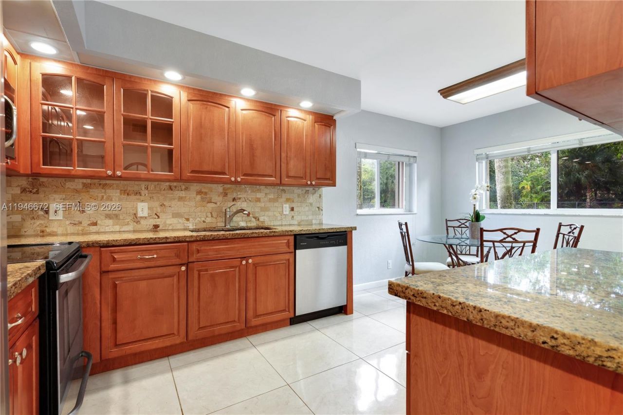 12850 SW 4th Ct, Unit 115I, Pembroke Pines, FL 33027 Photo