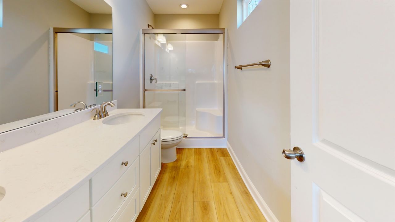 1032 Moen Loop Photo 19