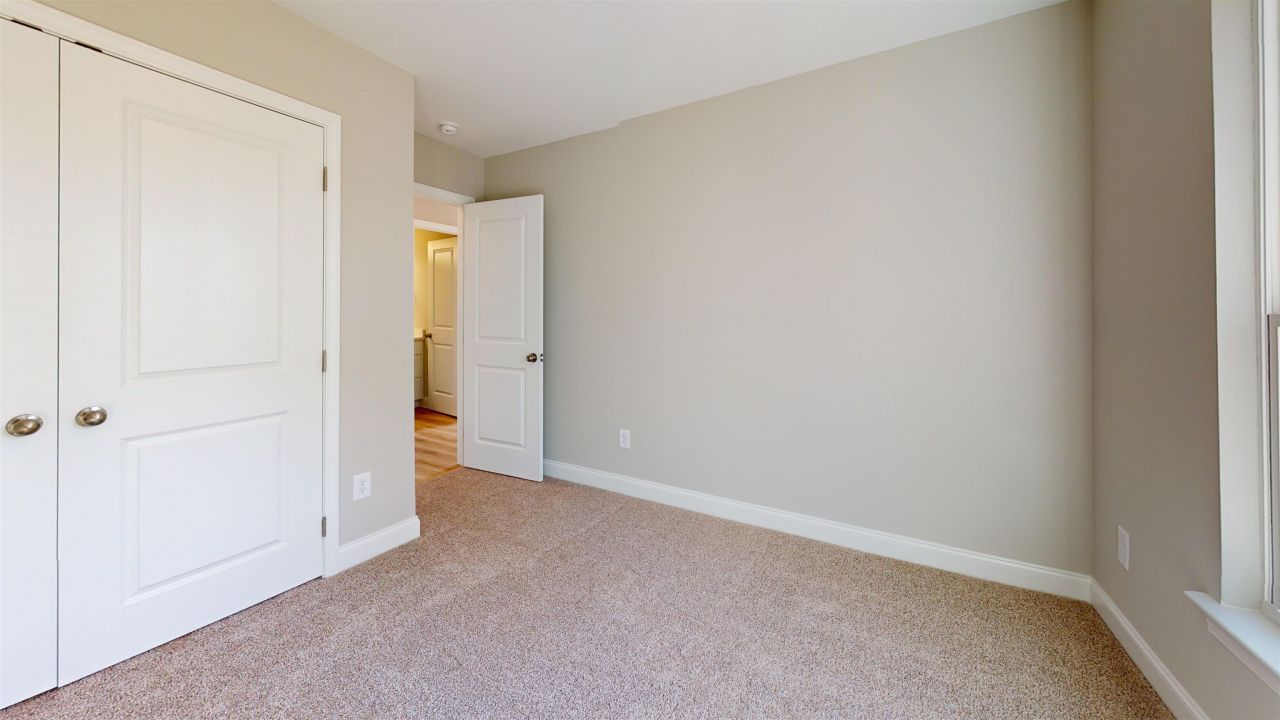 1032 Moen Loop Photo 22