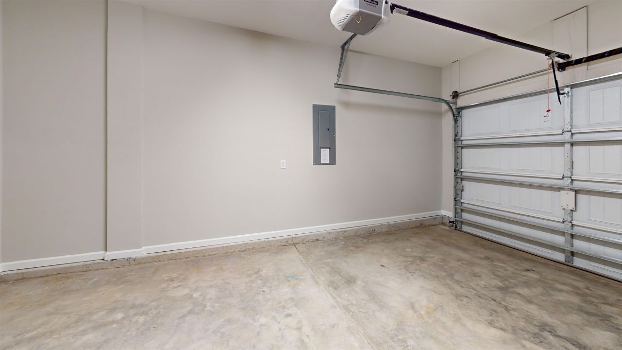 1032 Moen Loop Photo 35