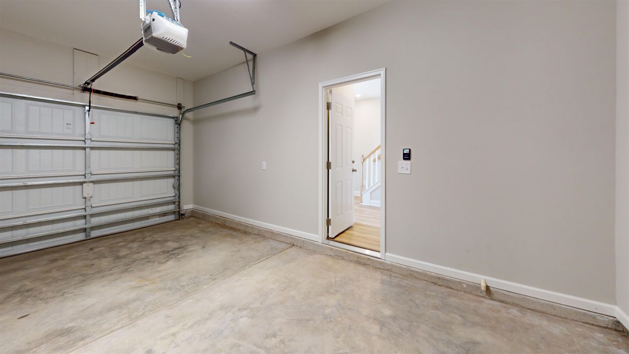 1032 Moen Loop Photo 36