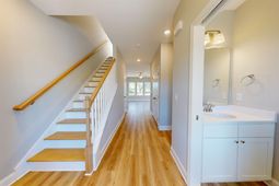 1032 Moen Loop photo 4