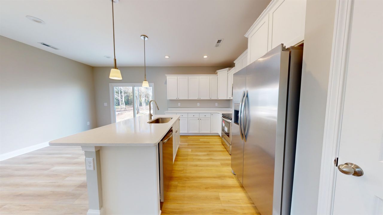 1032 Moen Loop Photo 9