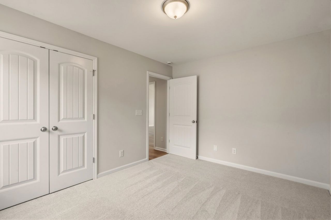 886 Owls Nest Dr. Photo 12