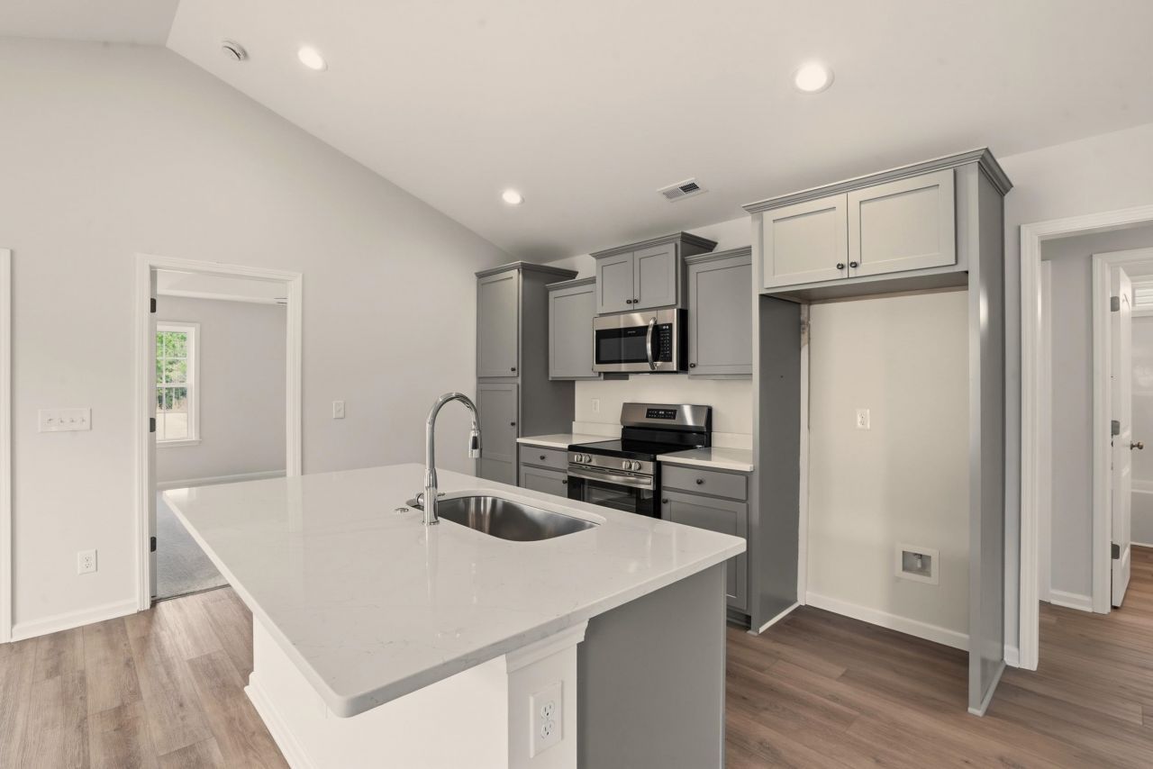 890 Owls Nest Dr. Photo 7