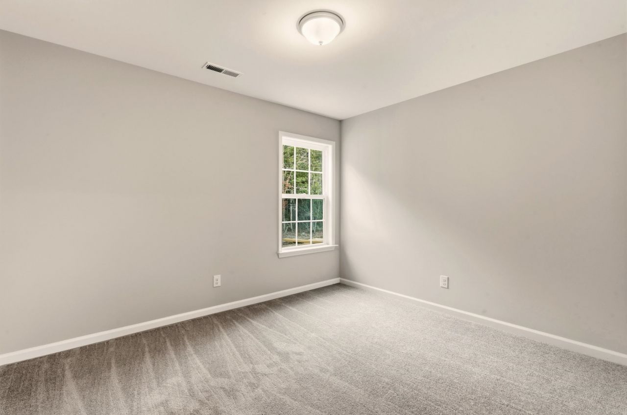 180 Gray Owl Dr. Photo 16