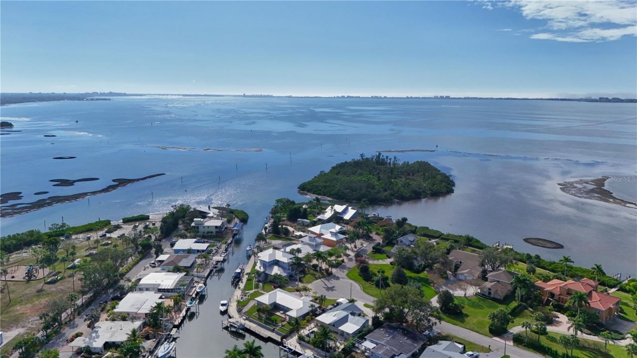 6811 Georgia Avenue, Bradenton, FL 34207 Photo